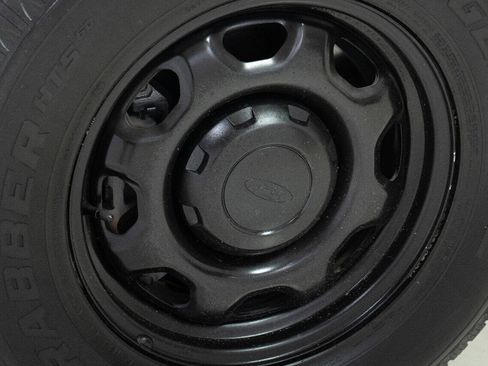 Used 2015 Ford Expedition XL RWD image 16