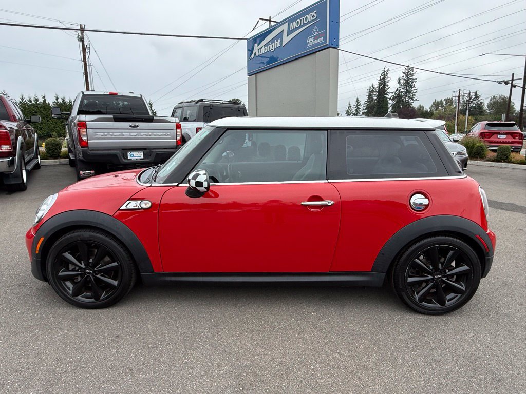 Used 2013 MINI Cooper S FWD image 2