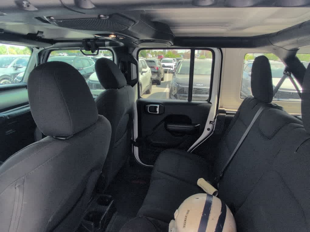 Used 2019 Jeep Wrangler Unlimited Sport S AWD/4WD image 6