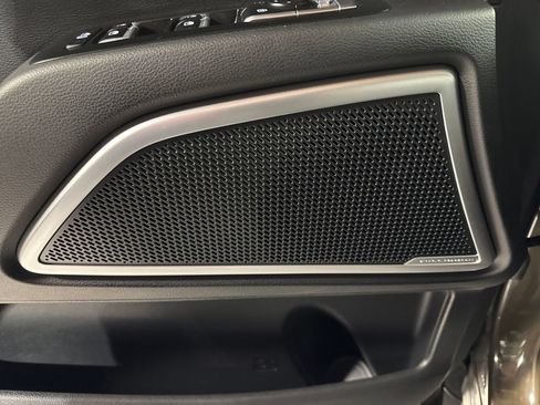 Used 2022 Kia Telluride EX w/ EX Premium Package AWD/4WD image 13