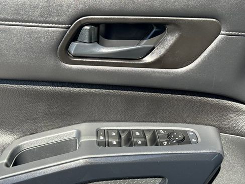 Certified 2024 Nissan Pathfinder S FWD image 15