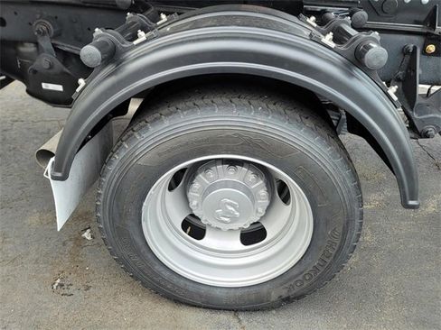 New 2026 RAM 5500 Tradesman w/ Chrome Appearance Group image 9