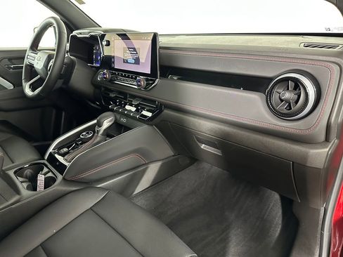 Used 2023 Chevrolet Colorado Z71 w/ Z71 Convenience Package 2 image 29