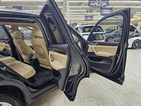 Used 2017 BMW X3 sDrive28i RWD image 15
