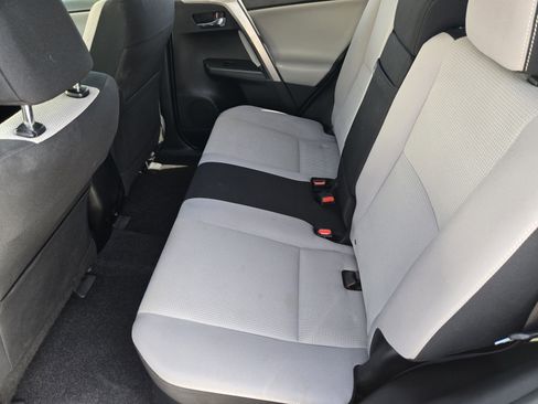 Used 2016 Toyota RAV4 XLE image 30