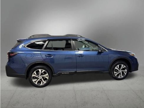 Used 2022 Subaru Outback Limited AWD/4WD image 6