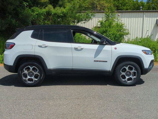 Certified 2022 Jeep Compass Trailhawk AWD/4WD image 4