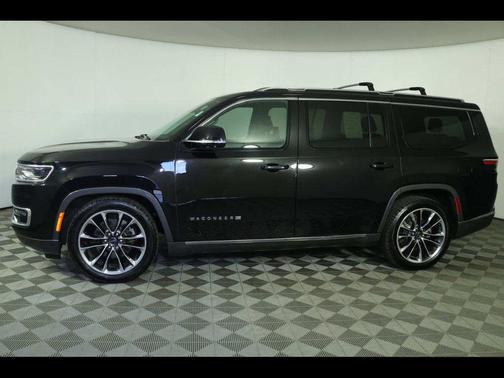 Used 2022 Jeep Wagoneer Series III w/ Premium Group I AWD/4WD image 18