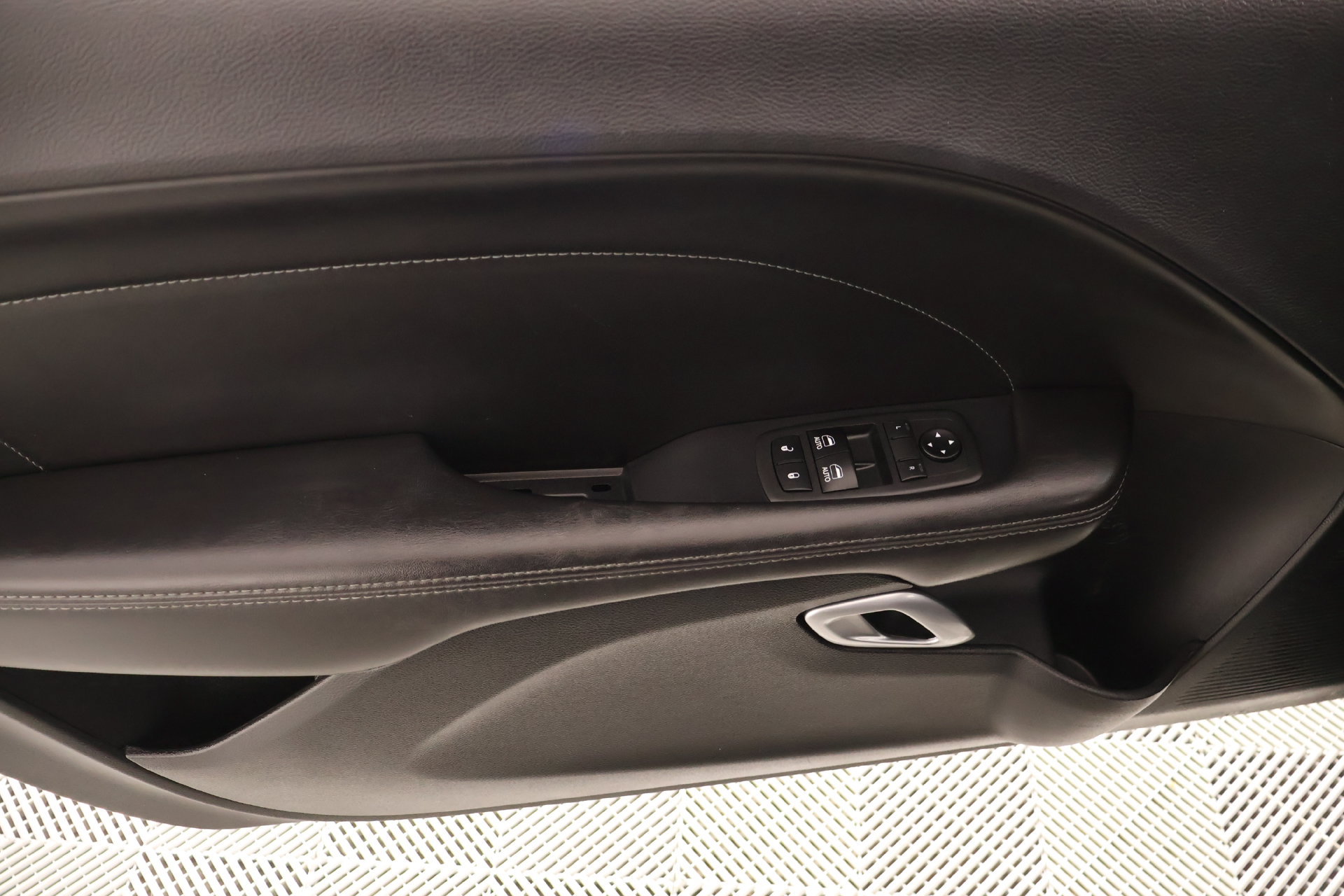Used 2018 Dodge Challenger SXT Plus RWD image 15