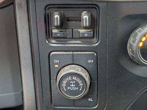 Used 2021 Ford F150 XLT w/ Trailer Tow Package AWD/4WD image 21
