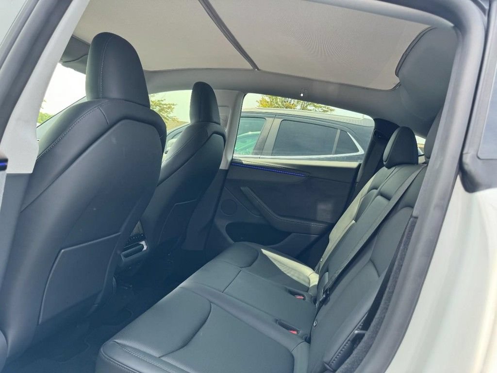 Used 2026 Tesla Model Y Long Range AWD/4WD image 5