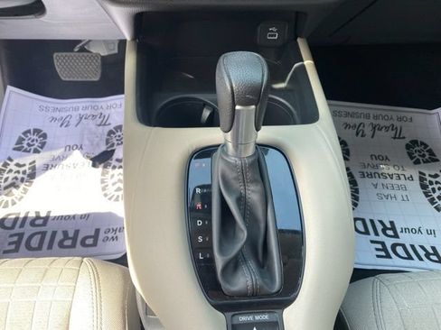 Used 2024 Honda HR-V LX image 15