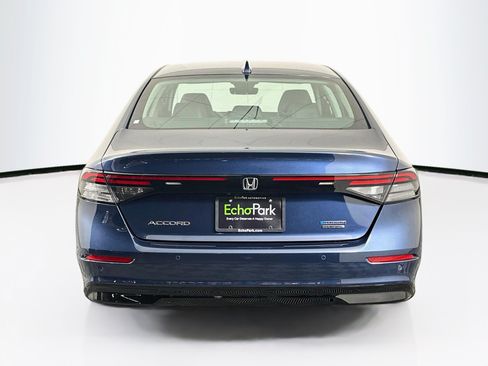 Used 2024 Honda Accord Touring image 7