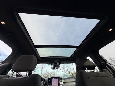 New 2026 RAM 1500 4x4 Crew Cab image 31