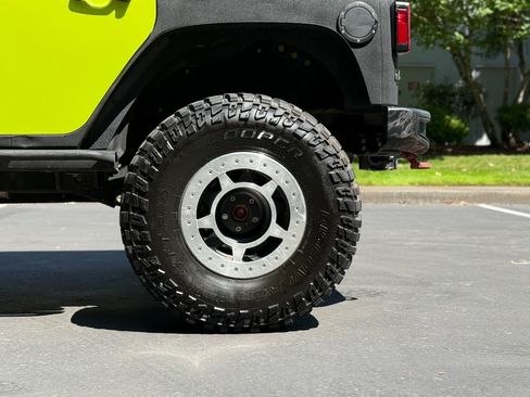 Used 2016 Jeep Wrangler Unlimited Rubicon AWD/4WD image 11