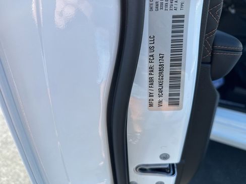 Used 2024 Jeep Grand Cherokee L Summit w/ High Altitude Package image 36