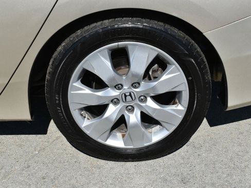 Used 2015 Honda Accord EX-L image 34