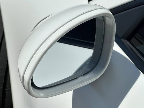 Certified 2016 Porsche 911 R RWD image 38