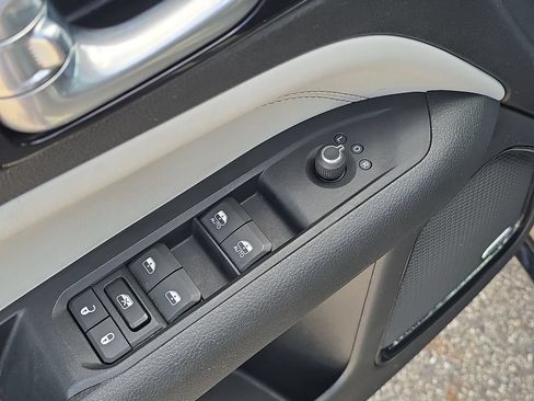Used 2022 Jeep Compass Limited w/ Elite Group AWD/4WD image 30
