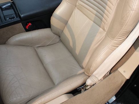 Used 1996 Chevrolet Corvette Convertible RWD image 16
