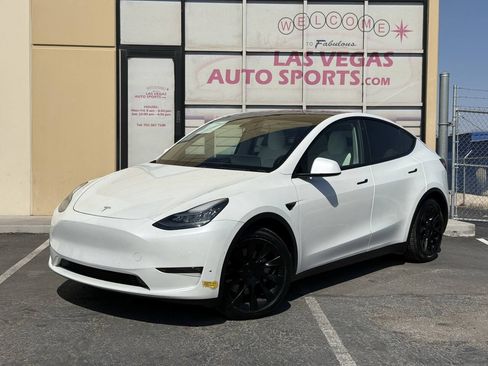 Used 2021 Tesla Model Y Long Range AWD/4WD image 4