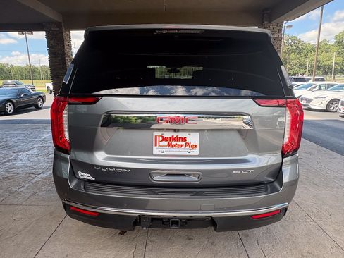 Used 2021 GMC Yukon SLT w/ Rear Media and Nav Package AWD/4WD image 7