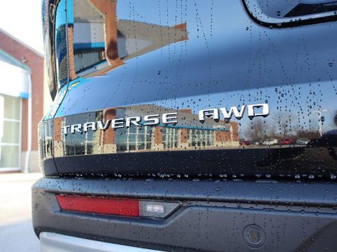 New 2026 Chevrolet Traverse LT w/ Driver Confidence Package image 31