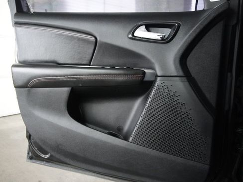 Used 2018 Dodge Journey GT w/ Nav & Sun Group AWD/4WD image 25