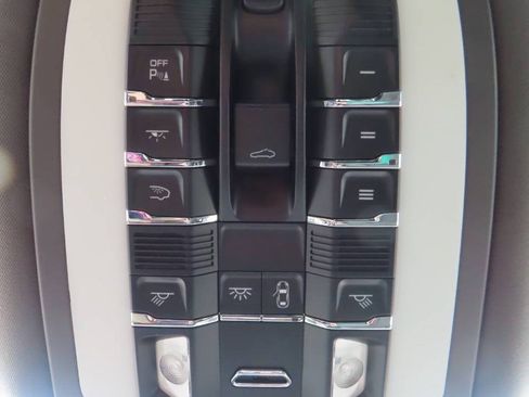 Used 2017 Porsche Macan S AWD/4WD image 55