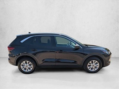 Used 2024 Ford Escape Active AWD/4WD image 4