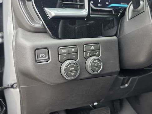 New 2026 Chevrolet Silverado 1500 LT Trail Boss w/ Convenience Package II AWD/4WD image 22