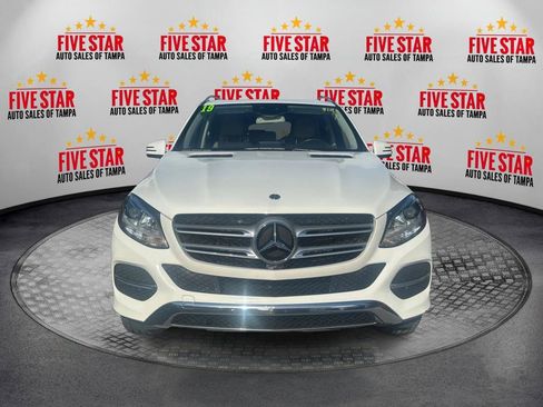 Used 2019 Mercedes-Benz GLE 400 4MATIC w/ Premium 1 Package image 2