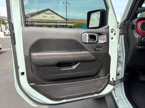 Used 2023 Jeep Wrangler Unlimited Rubicon 4xe AWD/4WD image 20