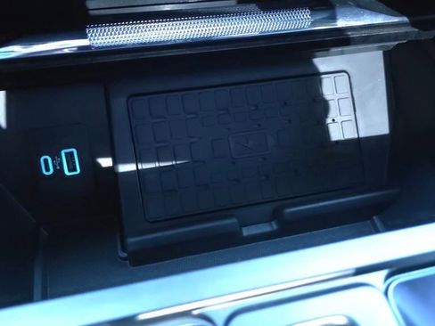 Used 2023 Ford F150 Lariat image 40