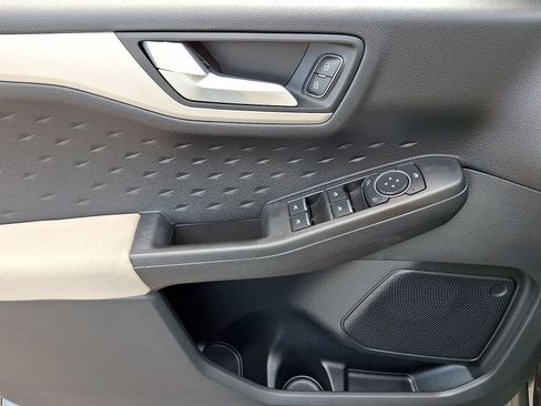 Used 2020 Ford Escape SE Sport AWD/4WD image 10