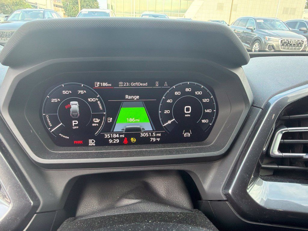 Used 2022 Audi Q4 e-tron Prestige AWD/4WD image 10