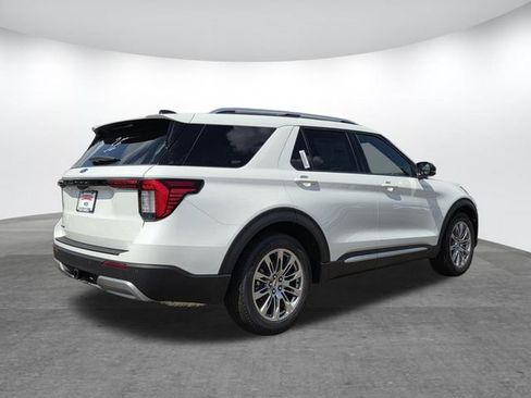 New 2026 Ford Explorer Platinum RWD image 2