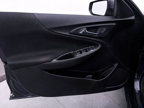 Used 2022 Chevrolet Malibu LS FWD image 14