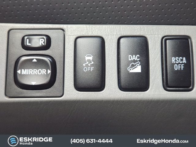 Used 2015 Toyota Tacoma 4x4 Access Cab V6 w/ TRD Off-Road Package image 22