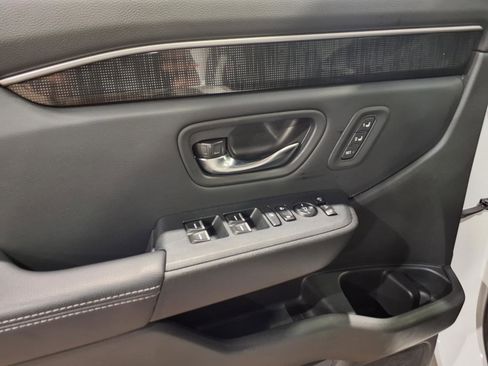 Used 2023 Honda Pilot Elite image 18