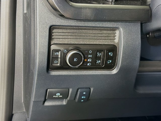 New 2026 Ford F350 Lariat w/ Black Appearance Package AWD/4WD image 10