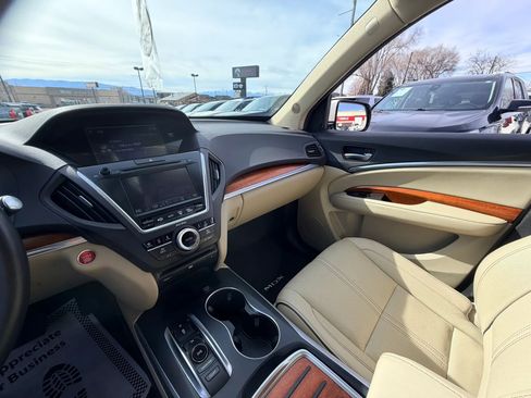 Used 2017 Acura MDX SH-AWD image 19