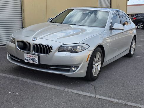 Used 2013 BMW 528i Sedan RWD image 1