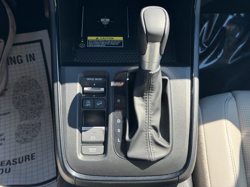Used 2025 Honda CR-V EX-L image 15