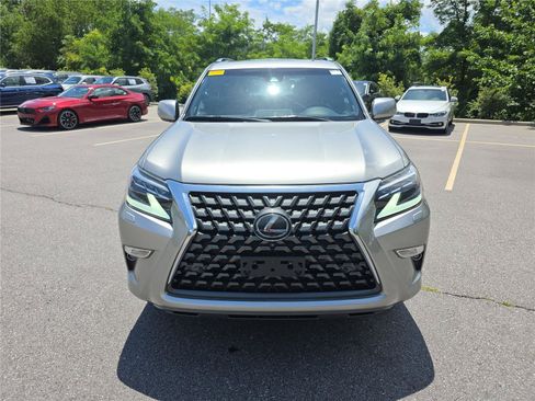 Used 2021 Lexus GX 460 Luxury w/ Accessory Package AWD/4WD image 8