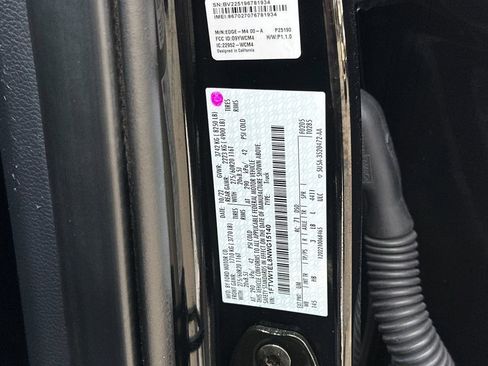 Used 2022 Ford F150 Lightning Lariat AWD/4WD image 27