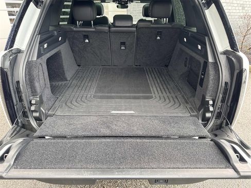 Used 2023 Land Rover Range Rover SE image 6