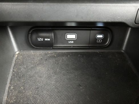 Certified 2024 Kia Soul EX image 29