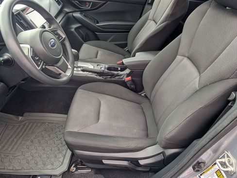 Used 2017 Subaru Impreza 2.0i Premium image 9