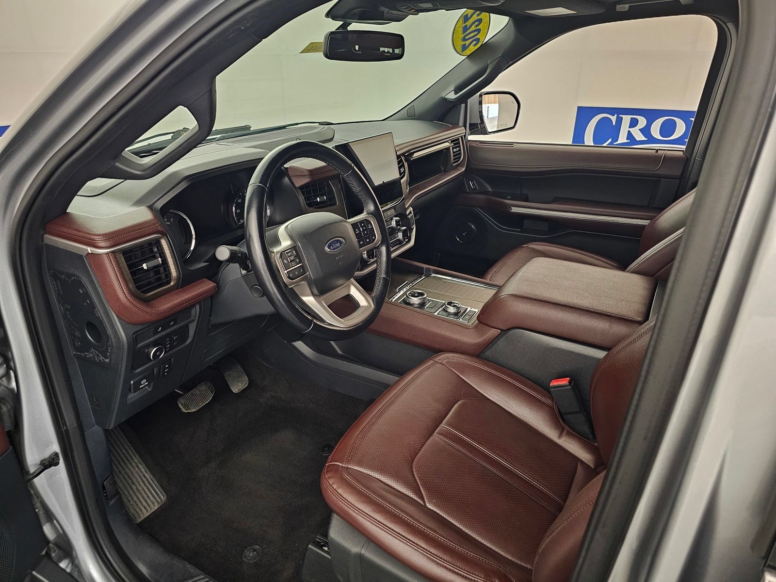 Used 2022 Ford Expedition Max Limited AWD/4WD image 4